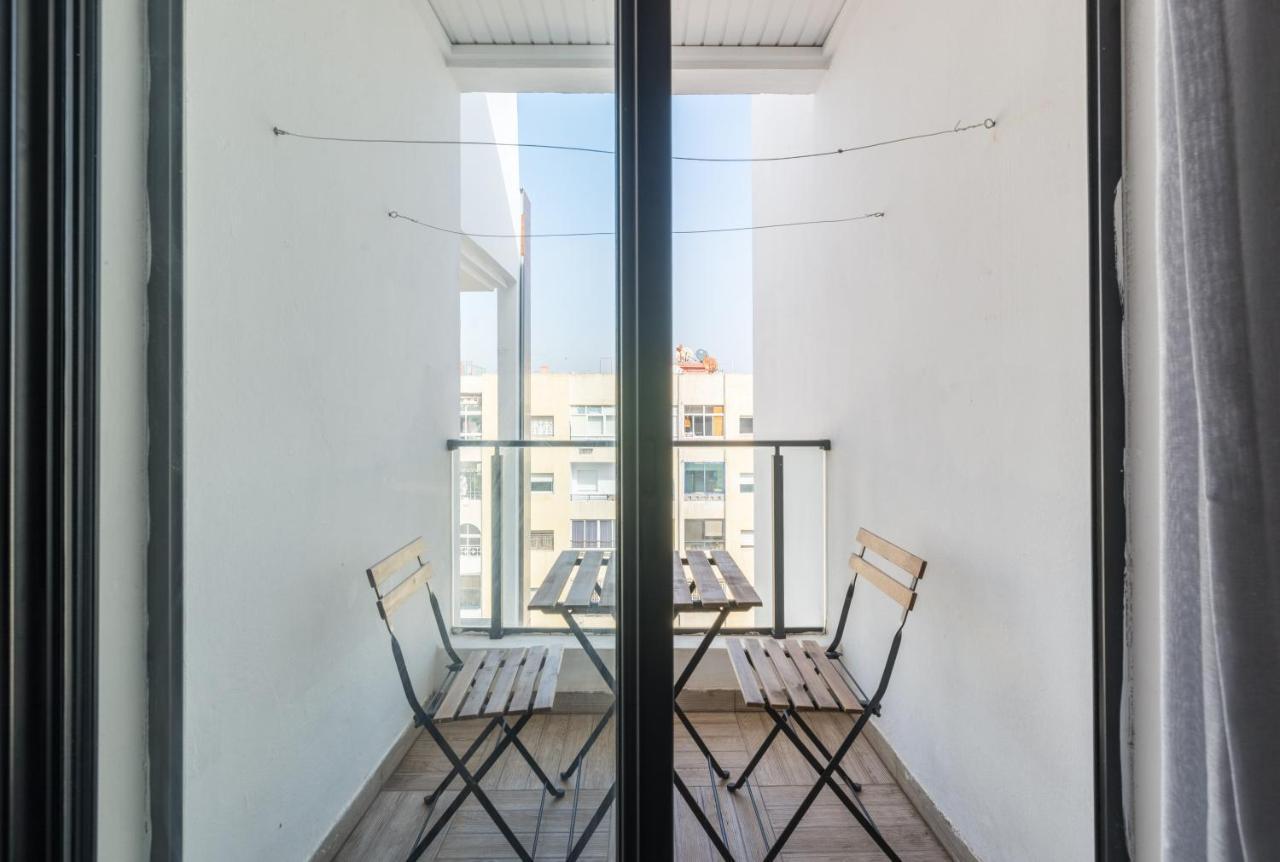 Spectacular 2 Bedrooms In The Heart Of Apartment