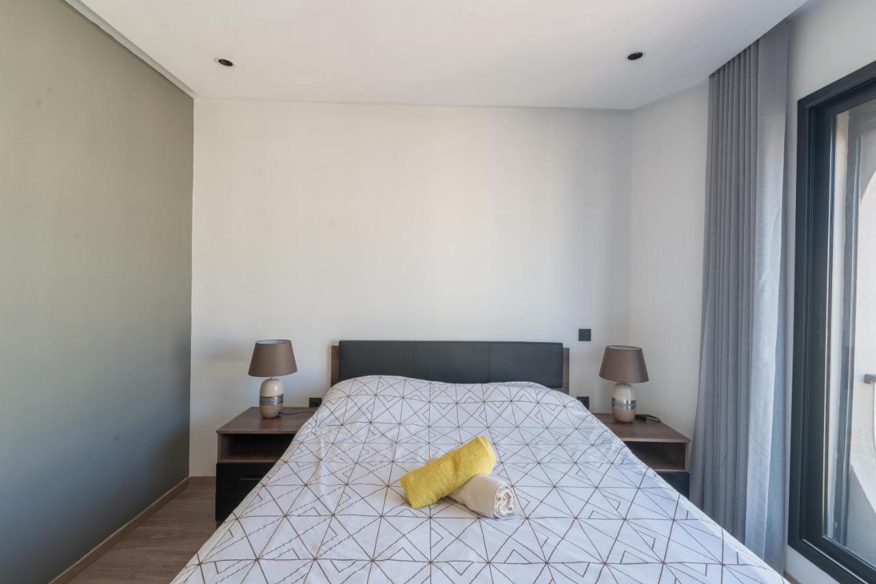 Spectacular 2 Bedrooms In The Heart Of Apartment