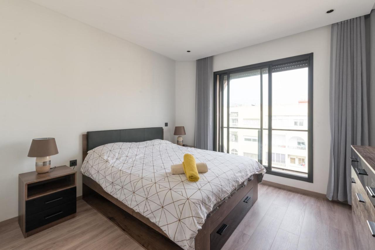 Spectacular 2 Bedrooms In The Heart Of